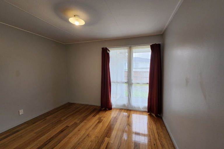Photo of property in 18 Totara Street, Waiuku, 2123