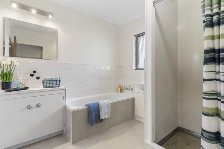 Photo of property in 5/3 Opaheke Road, Papakura, 2110