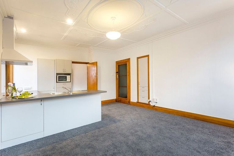 Photo of property in 53 Manor Place, Dunedin Central, Dunedin, 9016