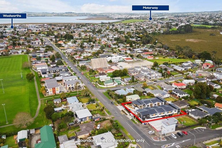 Photo of property in 108d Taikata Road, Te Atatu Peninsula, Auckland, 0610