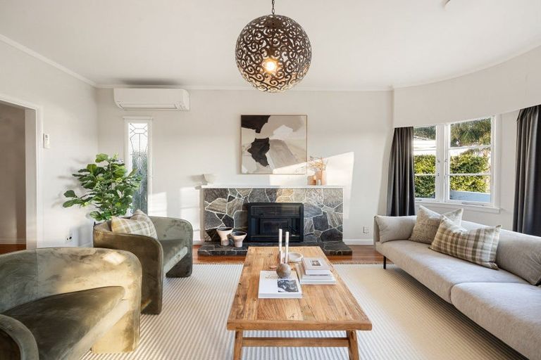 Photo of property in 24 Banbury Crescent, Fairfield, Hamilton, 3214