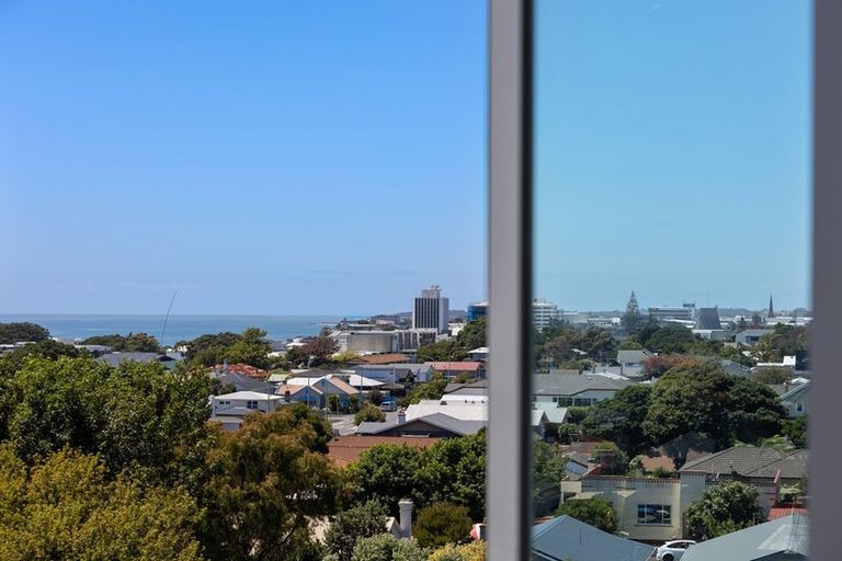 Photo of property in 154 Vivian Street, New Plymouth, 4310
