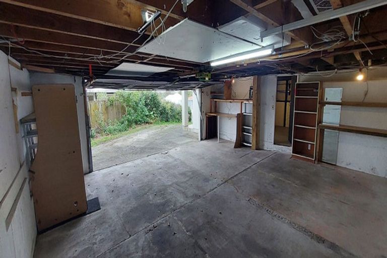 Photo of property in 13 Tyne Road, Forrest Hill, Auckland, 0620