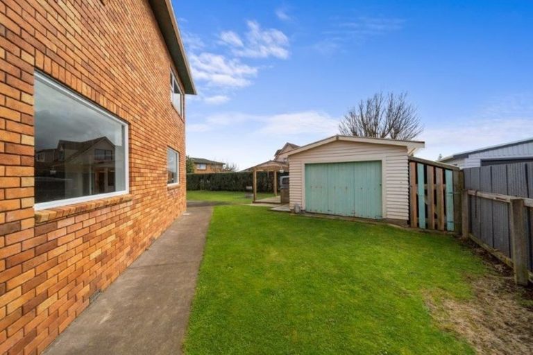 Photo of property in 10 Maire Street, Hawera, 4610