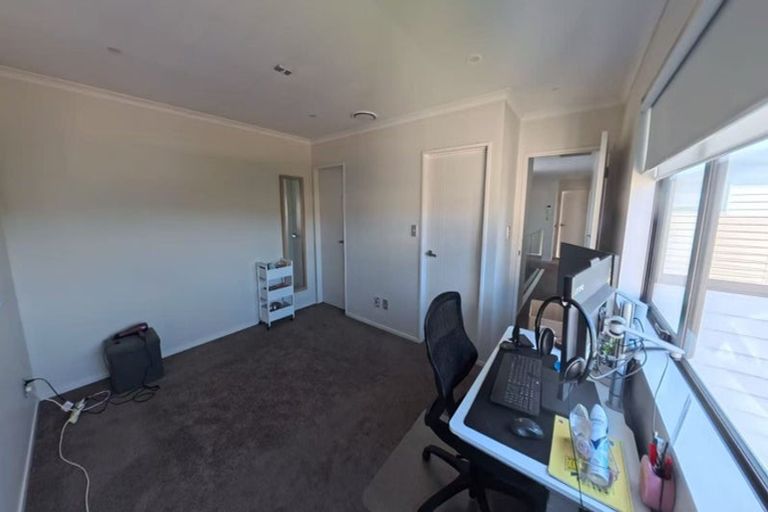 Photo of property in 11 Pihoihoi Place, Hobsonville, Auckland, 0616