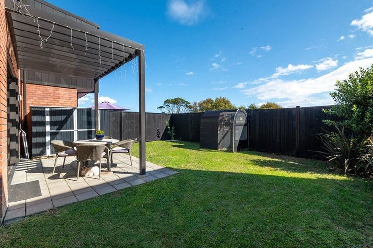 Photo of property in 12 Mahinga Kai Way, Belmont, Auckland, 0622