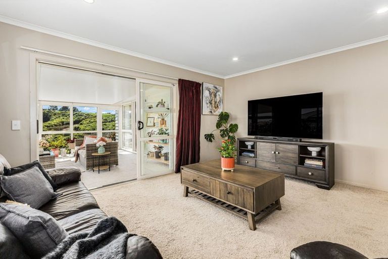 Photo of property in 3 Catlins Glen, Aotea, Porirua, 5024