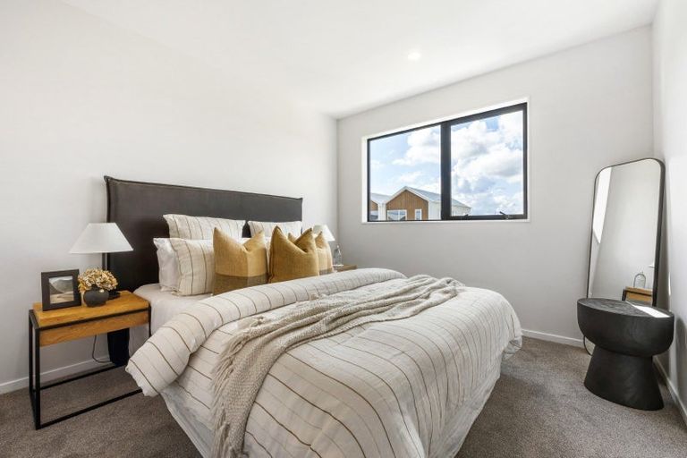 Photo of property in 33 Hampshire Lane, Karaka, 2580