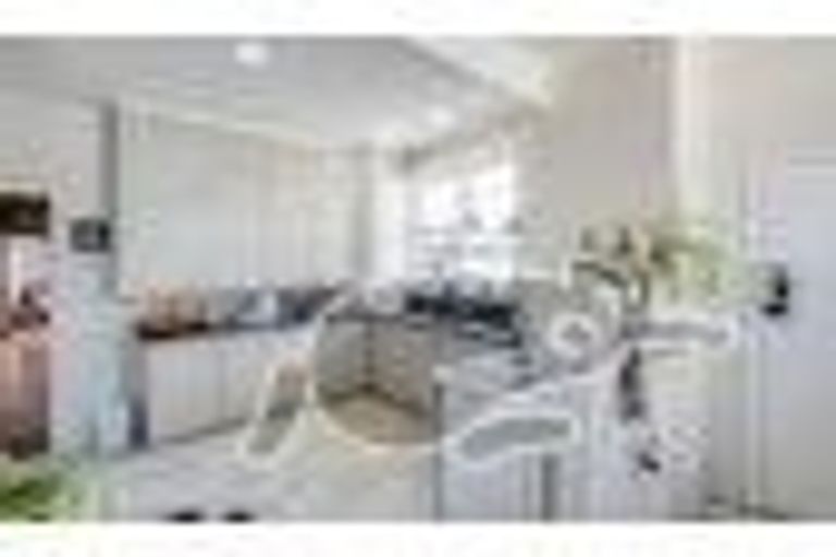 Photo of property in 63 Avondale Road, Taradale, Napier, 4112