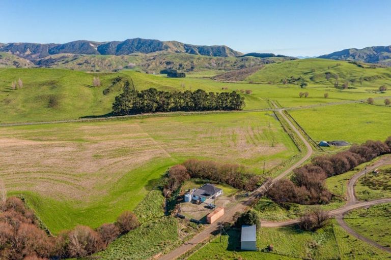 Photo of property in 40 Jones Road, Porangahau, 4293