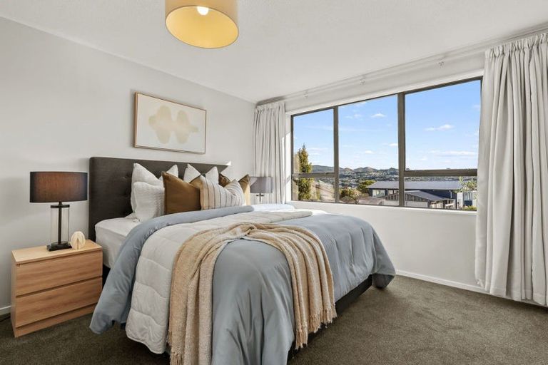 Photo of property in 42 Dominica Crescent, Grenada Village, Wellington, 6037