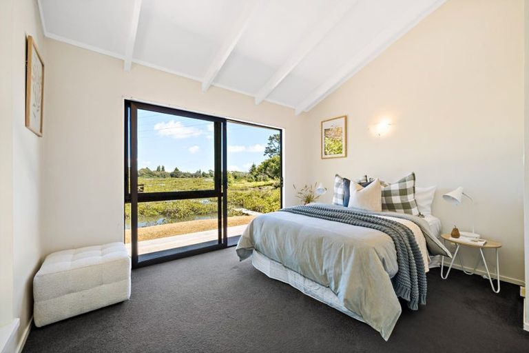 Photo of property in 40 Queen Mary Avenue, New Lynn, Auckland, 0600