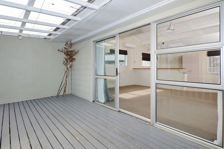 Photo of property in 14 Raumati Terrace, Khandallah, Wellington, 6035