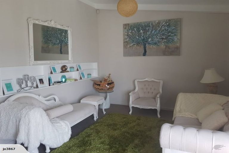 Photo of property in 80a Henwood Road, Paraite, New Plymouth, 4372