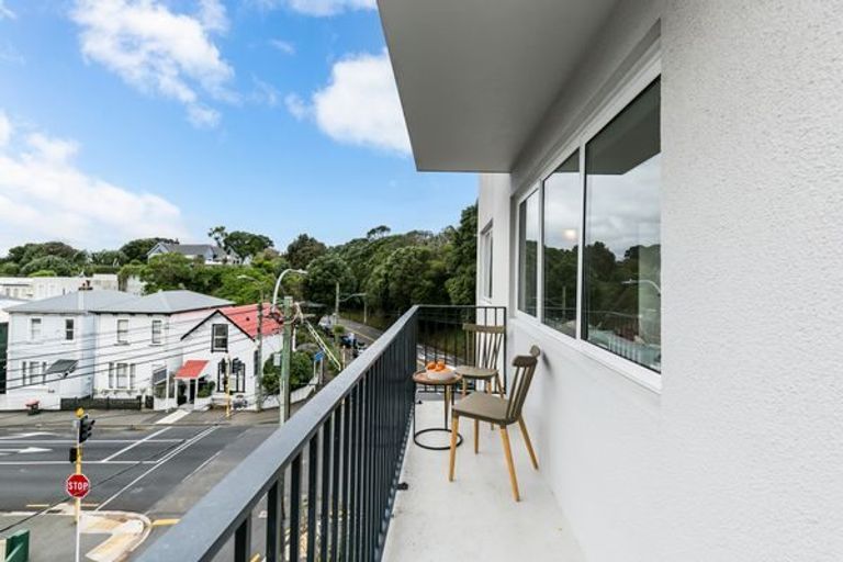 Photo of property in Windsor Court, 340u3 Tinakori Road, Thorndon, Wellington, 6011