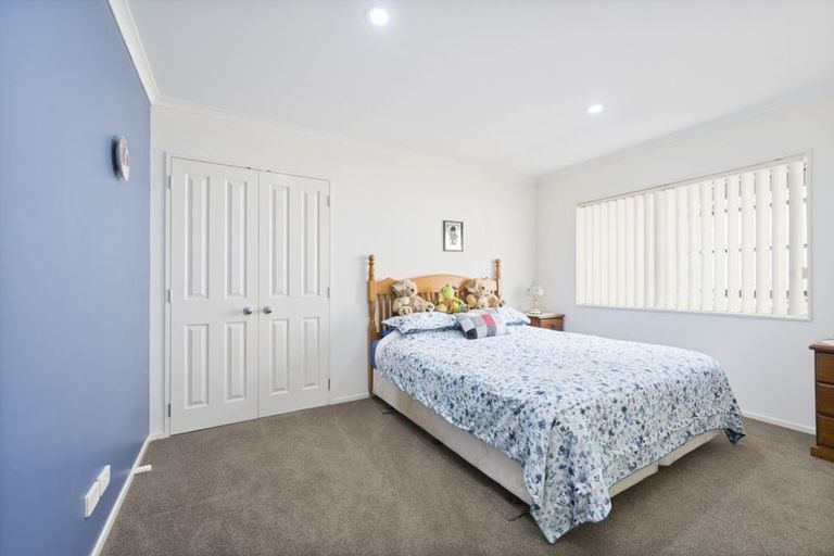 Photo of property in 4 Sandhurst Rise, Henderson, Auckland, 0612