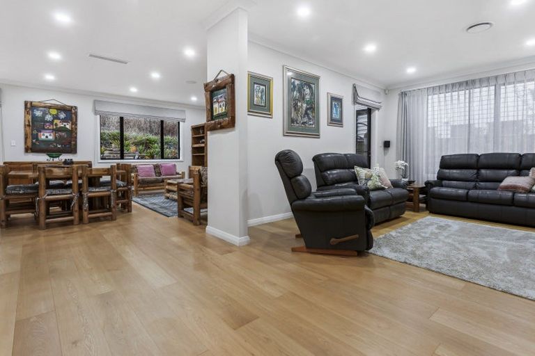 Photo of property in 10 Tawatawa Street, Long Bay, Auckland, 0630