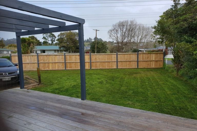 Photo of property in 130a Awaroa Road, Helensville, 0800