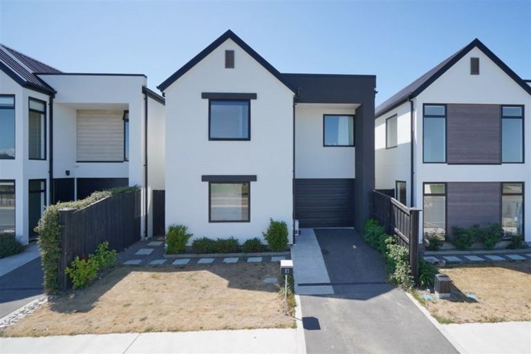 Photo of property in 83 Faringdon Boulevard, Rolleston, 7615