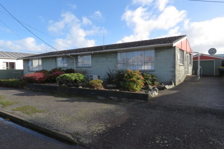 Photo of property in 15a Henley Street, Westport, 7825