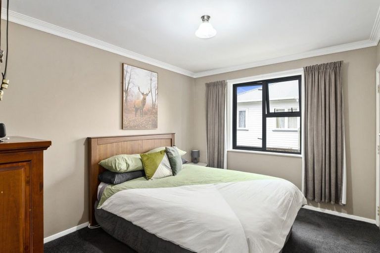 Photo of property in 14 Quinn Road, Levin, 5510