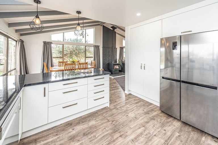 Photo of property in 20 Pukepapa Road, Marton, 4710