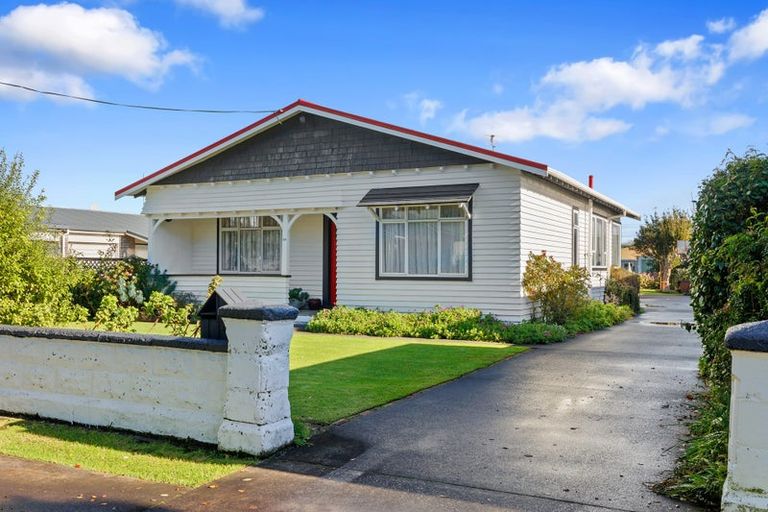 Photo of property in 24 Richmond Street, Fitzroy, New Plymouth, 4312