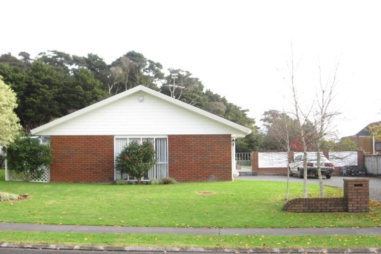 Photo of property in 54 Kuripaka Crescent, The Gardens, Auckland, 2105