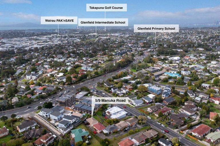 Photo of property in 5/9 Manuka Road, Bayview, Auckland, 0629