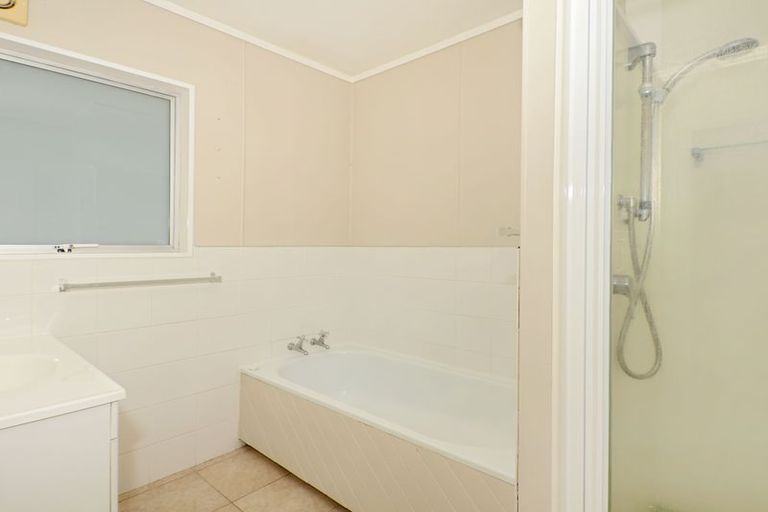 Photo of property in 14 Raumati Terrace, Khandallah, Wellington, 6035