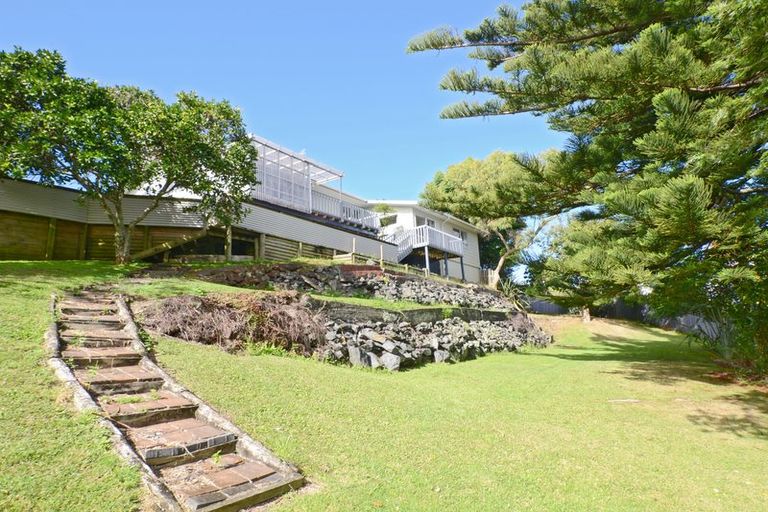 Photo of property in 14 Raumati Terrace, Khandallah, Wellington, 6035