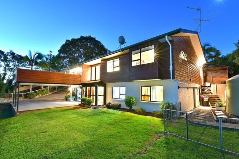 Photo of property in 20 John Road, Stanmore Bay, Whangaparaoa, 0932