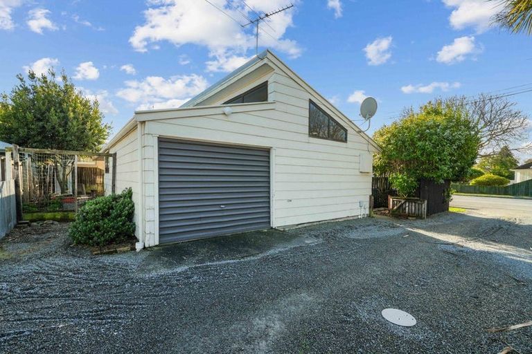 Photo of property in 10 Awatea Road, Hornby, Christchurch, 8042