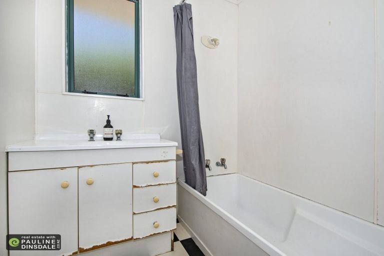 Photo of property in 37 Station Road, Te Kamo, Whangarei, 0112