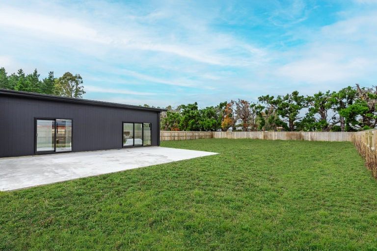 Photo of property in 8 Miles Lane, Carterton, 5713