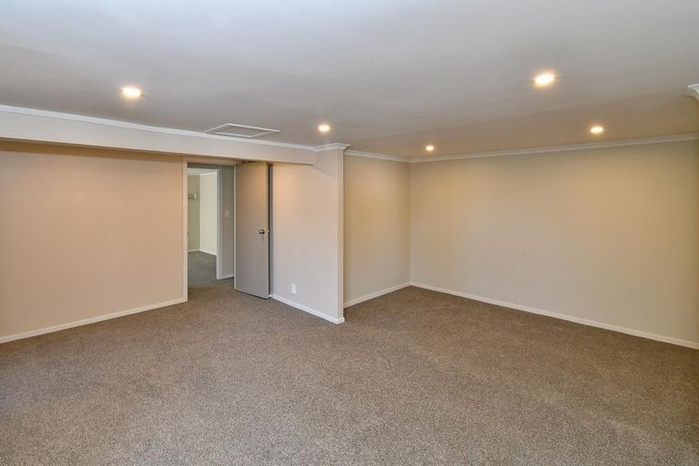 Photo of property in 1/72 Clevedon Road, Papakura, 2110