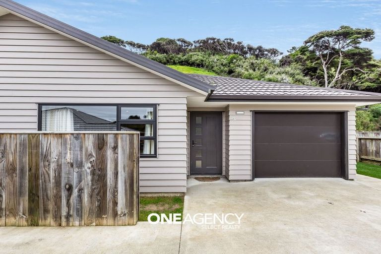 Photo of property in 27 Moonsail Drive, Whitby, Porirua, 5024