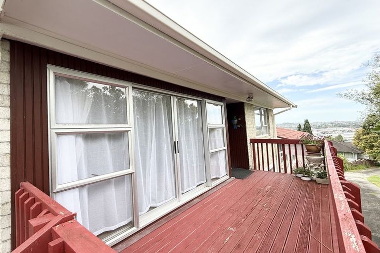 Photo of property in 12 Velma Road, Hillcrest, Auckland, 0627