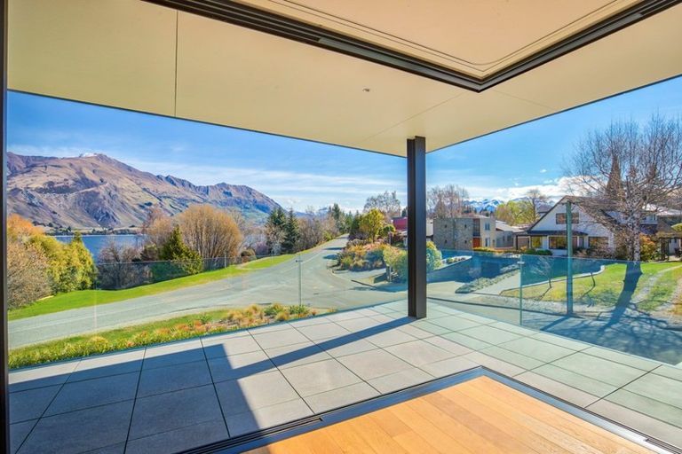Photo of property in 221 Lakeside Road, Wanaka, 9305