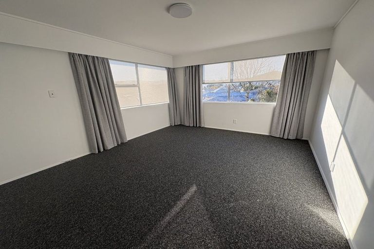 Photo of property in 10 Kashmir Avenue, Clouston Park, Upper Hutt, 5018