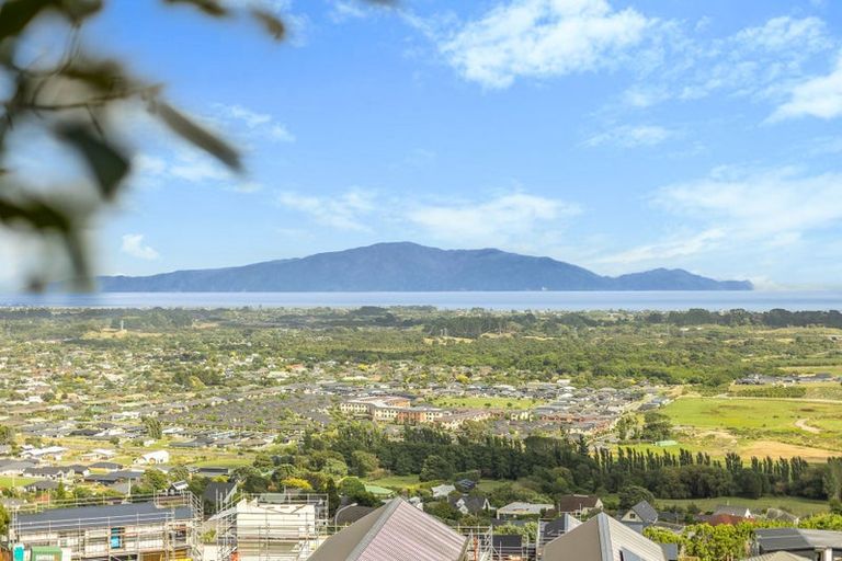 Photo of property in 12 Whio Place, Waikanae, 5036
