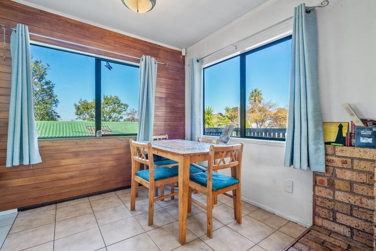 Photo of property in 12 Lendenfeld Drive, Papatoetoe, Auckland, 2025