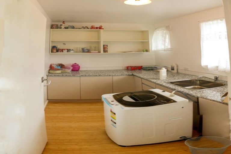 Photo of property in 9 Colina Street, Avonhead, Christchurch, 8042