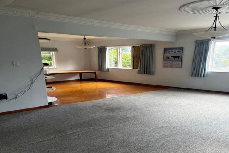 Photo of property in 4 Vennell Street, Brooklyn, Wellington, 6021