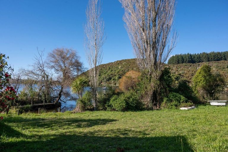 Photo of property in 30 Okawa Bay Road, Tikitere, Rotorua, 3074