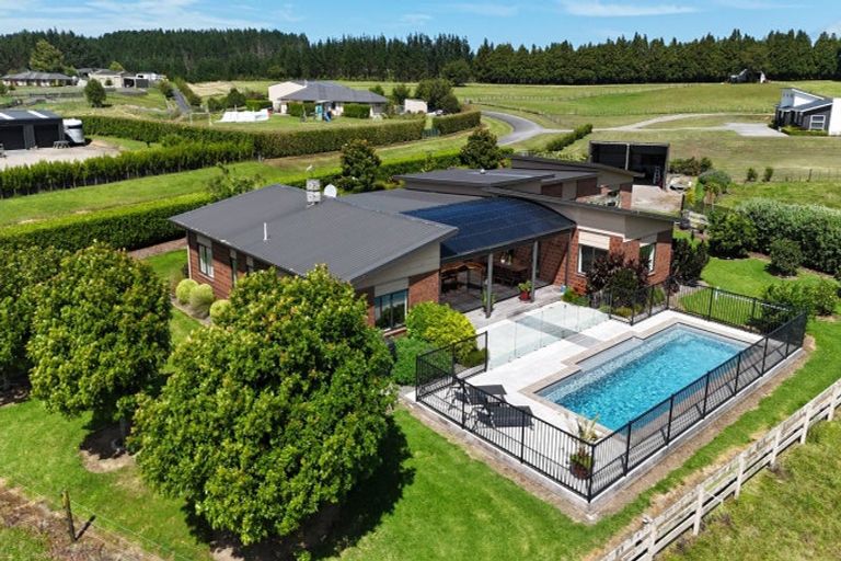 Photo of property in 74c Walter Henry Drive, Omanawa, 3171