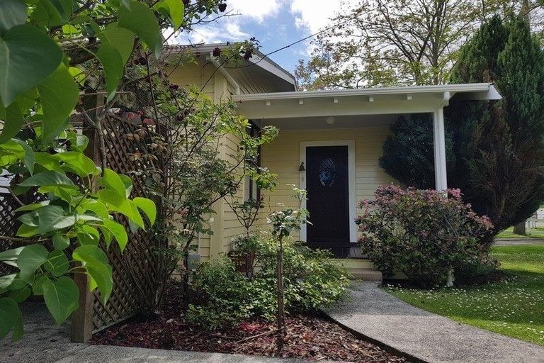 Photo of property in 33 Stewart Street, Aramoho, Whanganui, 4500