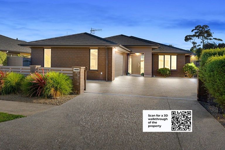 Photo of property in 32 San Priamo Place, Paraparaumu Beach, Paraparaumu, 5032