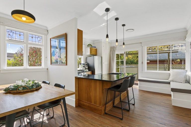 Photo of property in 173 Centaurus Road, Saint Martins, Christchurch, 8022