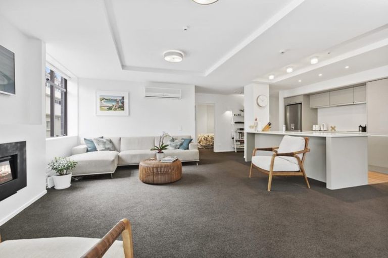 Photo of property in 7/48 Marine Parade, Mount Maunganui, 3116
